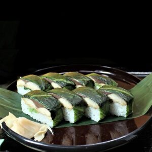 輝膳の高菜焼き鯖押し寿司